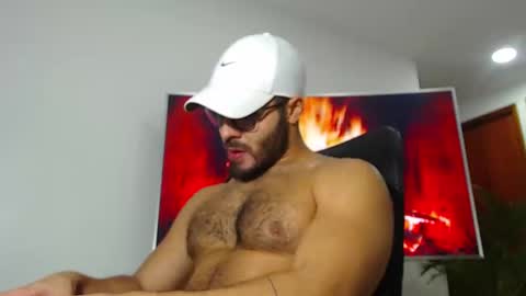 Snapshot of andrew_west_ chatting on February 8, 11:02 pm ANDREW WEST online show from February 8, 11:02 pm