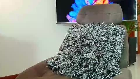 Snapshot of andrew_west_ chatting on February 15, 4:01 pm ANDREW WEST online show from February 15, 4:01 pm