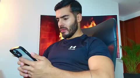 Snapshot of andrew_west_ chatting on March 6, 11:47 am ANDREW WEST online show from March 6, 11:47 am