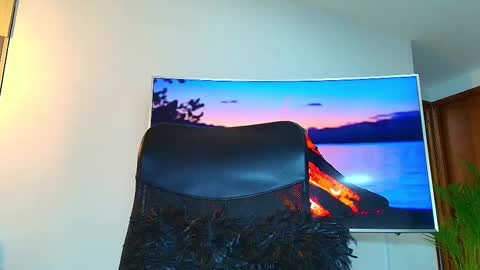 Snapshot of andrew_west_ chatting on March 7, 3:29 am ANDREW WEST online show from March 7, 3:29 am