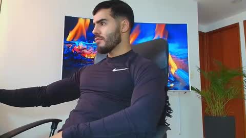 Snapshot of andrew_west_ chatting on March 10, 1:10 pm ANDREW WEST online show from March 10, 1:10 pm