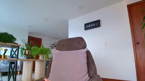 Snapshot of andrew_west_ chatting on September 24, 10:02 pm ANDREW WEST online show from September 24, 10:02 pm