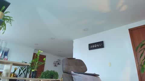 Snapshot of andrew_west_ chatting on October 16, 9:38 pm ANDREW WEST online show from October 16, 9:38 pm