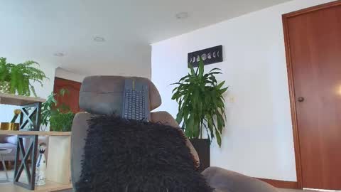 Snapshot of andrew_west_ chatting on November 21, 1:21 pm ANDREW WEST online show from November 21, 1:21 pm