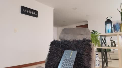 Snapshot of andrew_west_ chatting on December 5, 2:25 pm ANDREW WEST online show from December 5, 2:25 pm