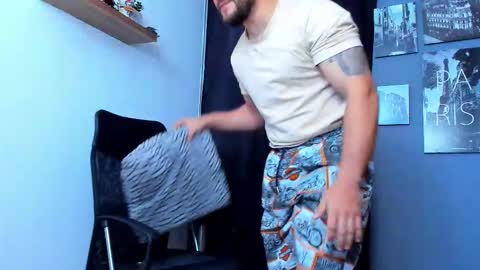 Andrew Diaz online show from November 30, 9:13 am