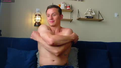 andrewfalcon_ online show from May 26, 8:05 pm
