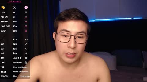 andrewmhilton_ online show from November 13, 3:05 am