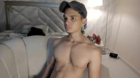 andrewrush_ online show from November 27, 3:08 am