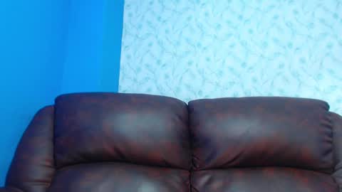 Snapshot of andreww_whitee chatting on February 12, 11:30 pm AndreW White online show from February 12, 11:30 pm