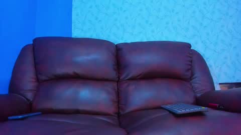 Snapshot of andreww_whitee chatting on February 19, 8:52 pm AndreW White online show from February 19, 8:52 pm