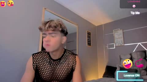 Snapshot of andrius_24 chatting on February 5, 1:00 pm online show from February 5, 1:00 pm