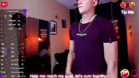 Snapshot of andrius_24 chatting on December 22, 4:20 am online show from December 22, 4:20 am