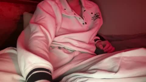 Snapshot of androash chatting on March 2, 2:36 am androash online show from March 2, 2:36 am