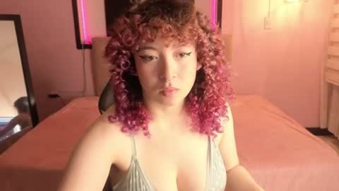 Snapshot of androm3da_ chatting on June 16, 7:27 pm androm3da_ online show from June 16, 7:27 pm
