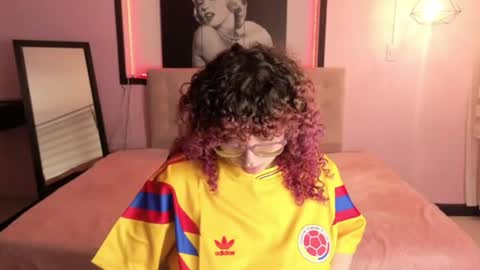 Snapshot of androm3da_ chatting on July 7, 7:29 pm androm3da_ online show from July 7, 7:29 pm