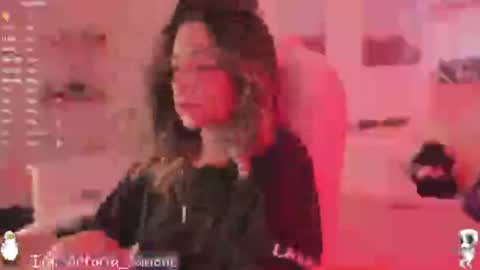 Snapshot of andromeedaa_ chatting on March 12, 10:07 pm Victoria Senz online show from March 12, 10:07 pm