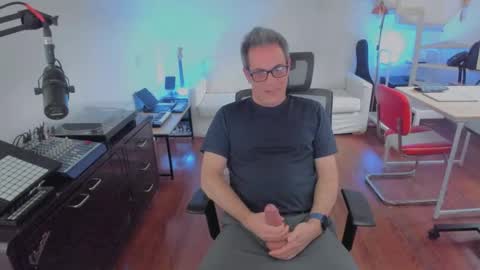 Andrew online show from September 13, 4:29 pm