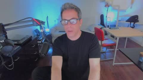 Andrew online show from September 19, 3:24 pm