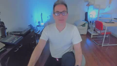 Andrew online show from October 2, 12:17 am