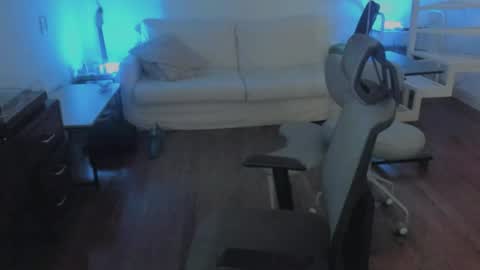 Andrew online show from April 19, 6:02 am