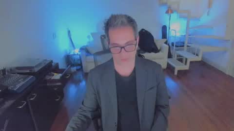 Andrew online show from June 29, 8:20 am