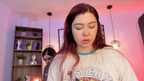 Snapshot of andy_and_emma chatting on January 19, 6:32 pm andy_and_emma online show from January 19, 6:32 pm