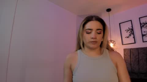 Snapshot of andy_and_emma chatting on February 18, 12:49 pm andy_and_emma online show from February 18, 12:49 pm