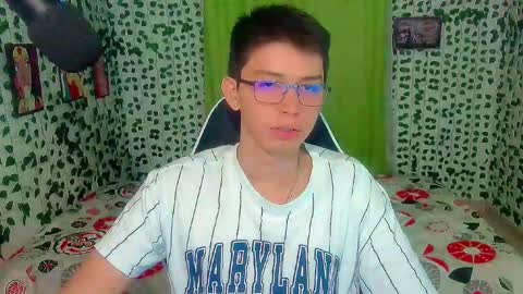 Snapshot of andy_gray01 chatting on October 26, 12:11 pm Andy Gray online show from October 26, 12:11 pm