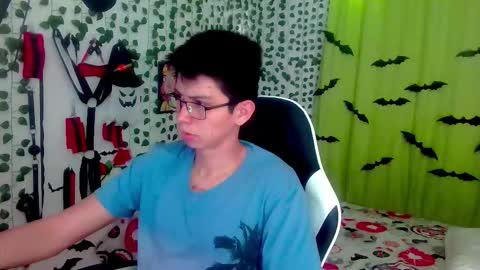 Snapshot of andy_gray01 chatting on November 10, 12:04 pm Andy Gray online show from November 10, 12:04 pm