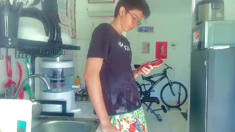 Snapshot of andy_gray01 chatting on December 1, 2:44 pm Andy Gray online show from December 1, 2:44 pm