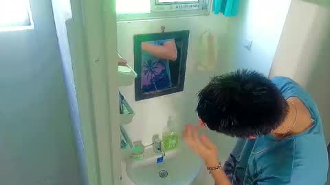 Snapshot of andy_gray01 chatting on December 13, 7:53 pm Andy Gray online show from December 13, 7:53 pm