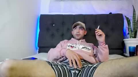 andy_magic_ online show from September 27, 3:00 am