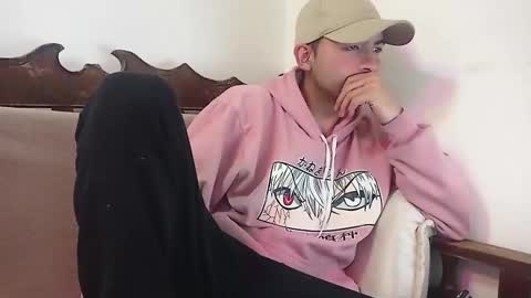 andy_magic_ online show from October 24, 10:28 pm