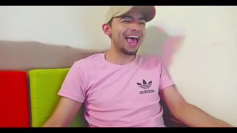 andy_magic_ online show from November 5, 1:27 am