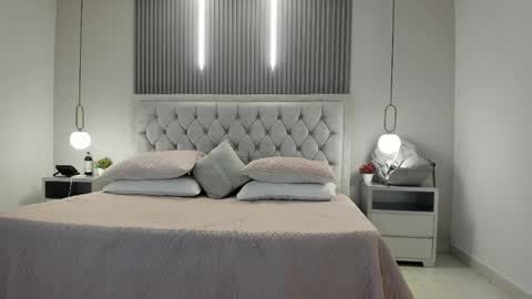 We are Andy and May online show from April 9, 1:27 pm