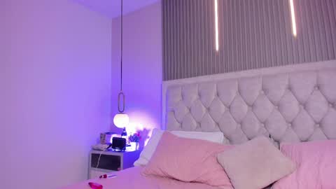 We are Andy and May online show from April 13, 1:49 pm