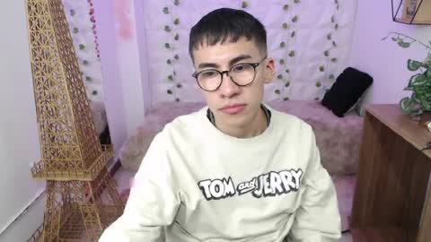 Andy online show from April 9, 3:39 am