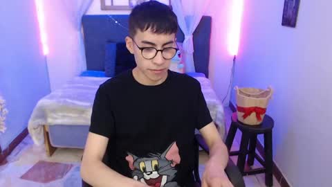 Andy online show from April 17, 3:53 am