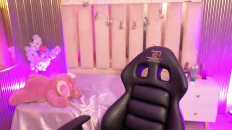 Snapshot of andy_tay1 chatting on December 1, 3:44 am Andy tay online show from December 1, 3:44 am