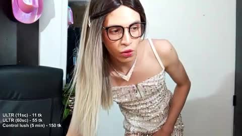 Snapshot of andy_vander chatting on December 20, 7:04 am Andy van der Rose online show from December 20, 7:04 am