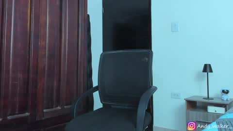 Snapshot of andy_walker_ chatting on January 4, 7:34 pm Andres online show from January 4, 7:34 pm