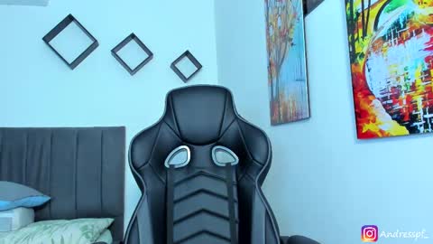 Snapshot of andy_walker_ chatting on September 25, 5:16 pm Andres online show from September 25, 5:16 pm