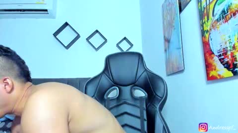 Snapshot of andy_walker_ chatting on November 5, 7:25 pm Andres online show from November 5, 7:25 pm