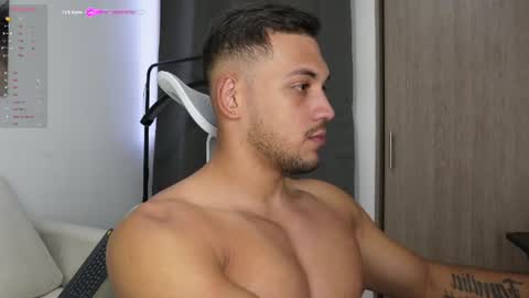 Snapshot of andy_weld chatting on July 12, 10:56 pm my onlyfans online show from July 12, 10:56 pm