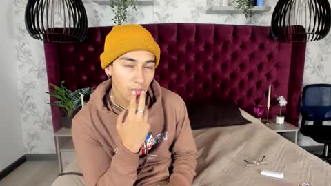 Andy Joy  online show from March 19, 11:36 am