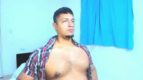 Snapshot of andylemonda chatting on December 5, 12:14 pm andylemonda online show from December 5, 12:14 pm