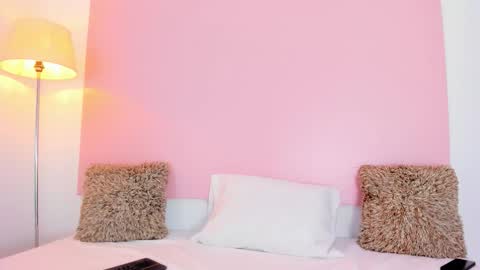 Andy  online show from February 6, 1:14 pm