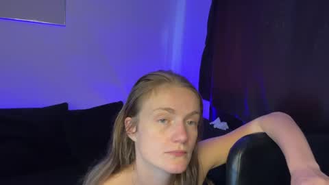 andyzuzka online show from April 4, 4:04 pm