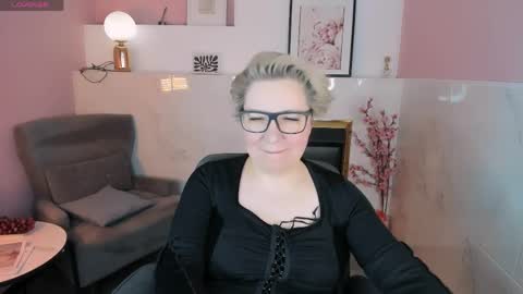 aneli_mira online show from April 9, 2:55 am